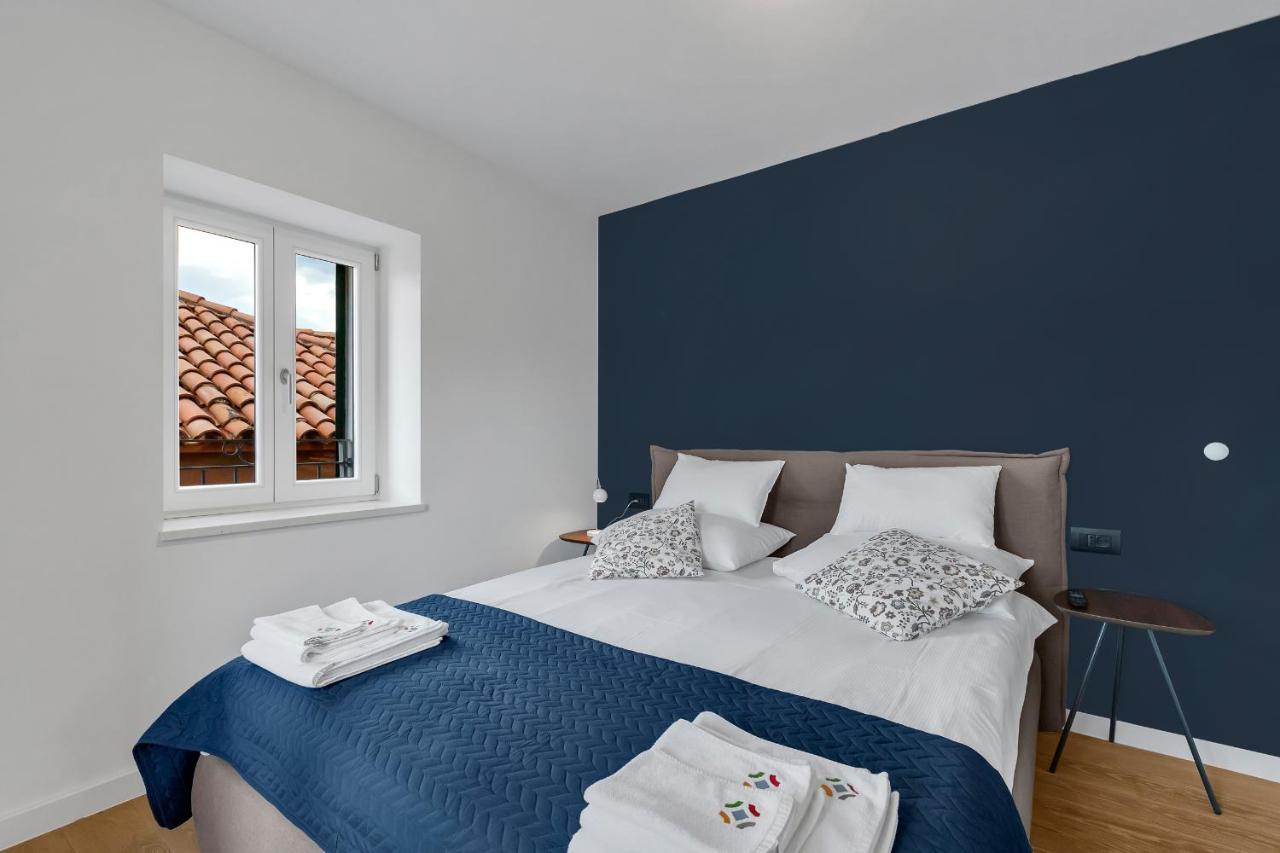 The Square Makarska, Lux App In The Heart Of The City Exterior photo