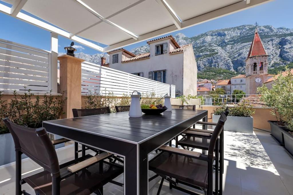 The Square Makarska, Lux App In The Heart Of The City Exterior photo