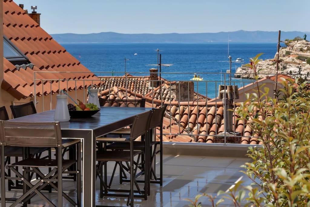 The Square Makarska, Lux App In The Heart Of The City Exterior photo