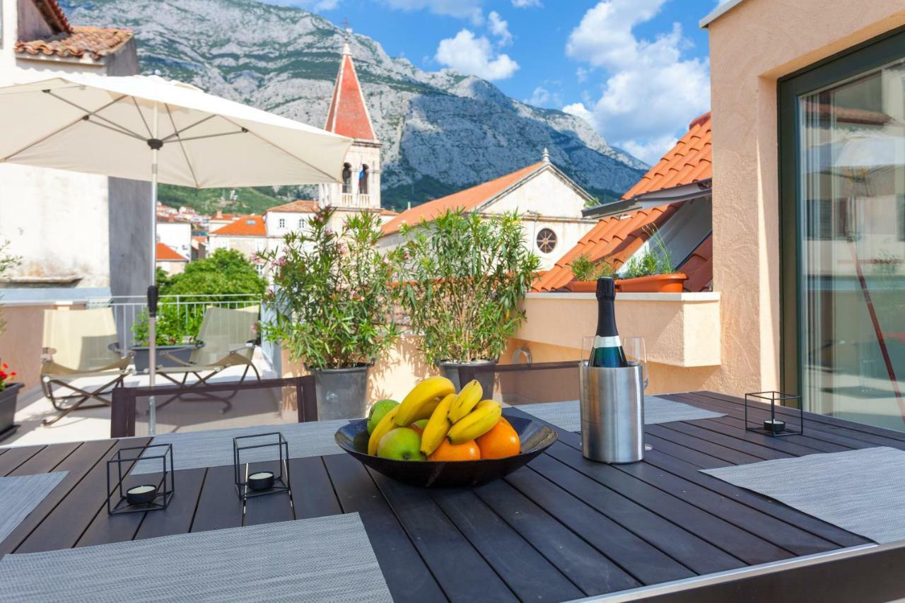 The Square Makarska, Lux App In The Heart Of The City Exterior photo